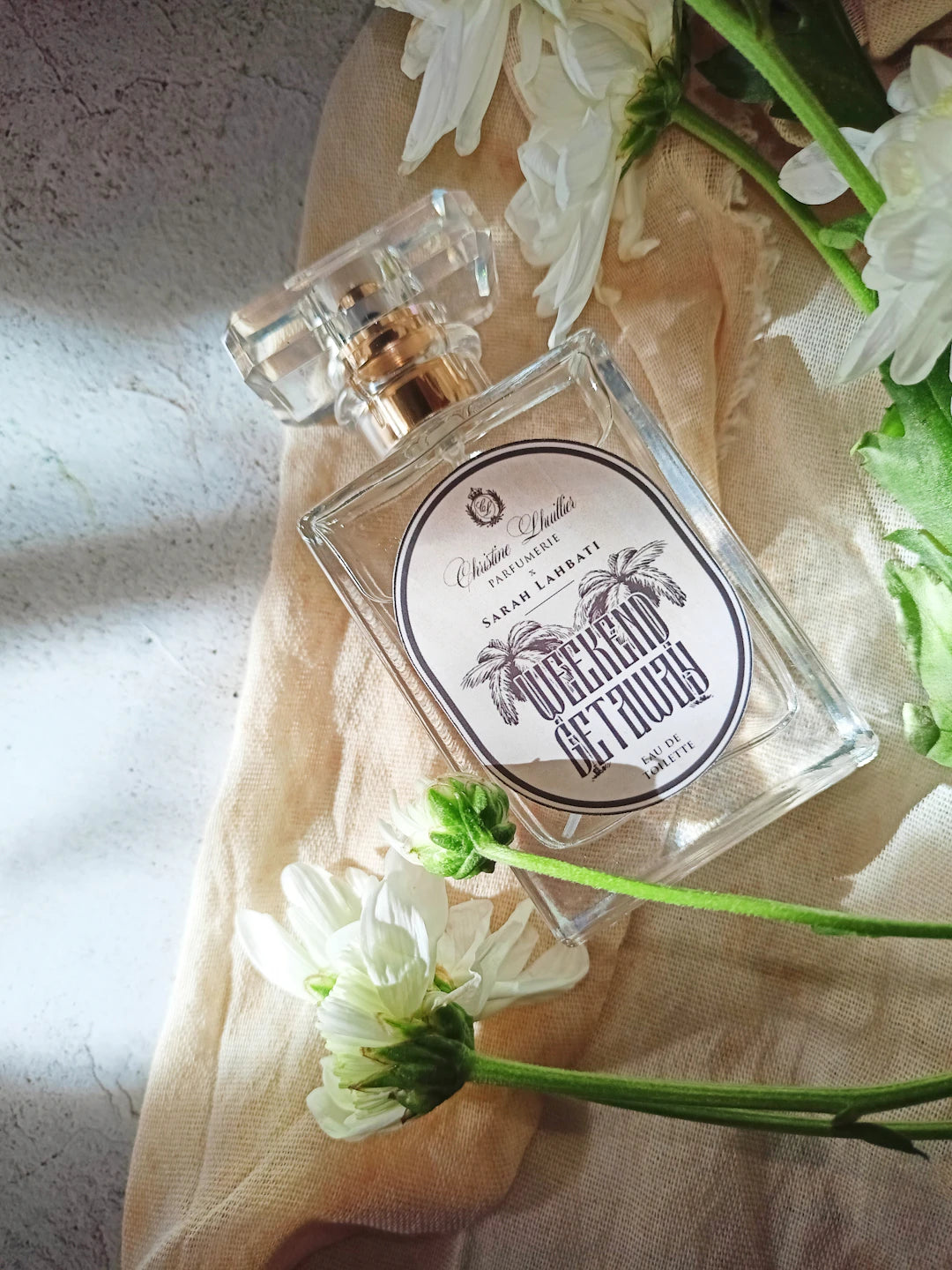 Vasaros gėlių kvapai moterims šviežumas ir elegancija